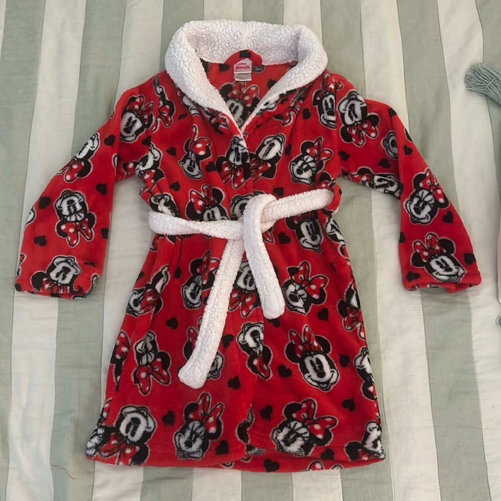 Minnie Mouse bath robe little girl size 4T / 5T